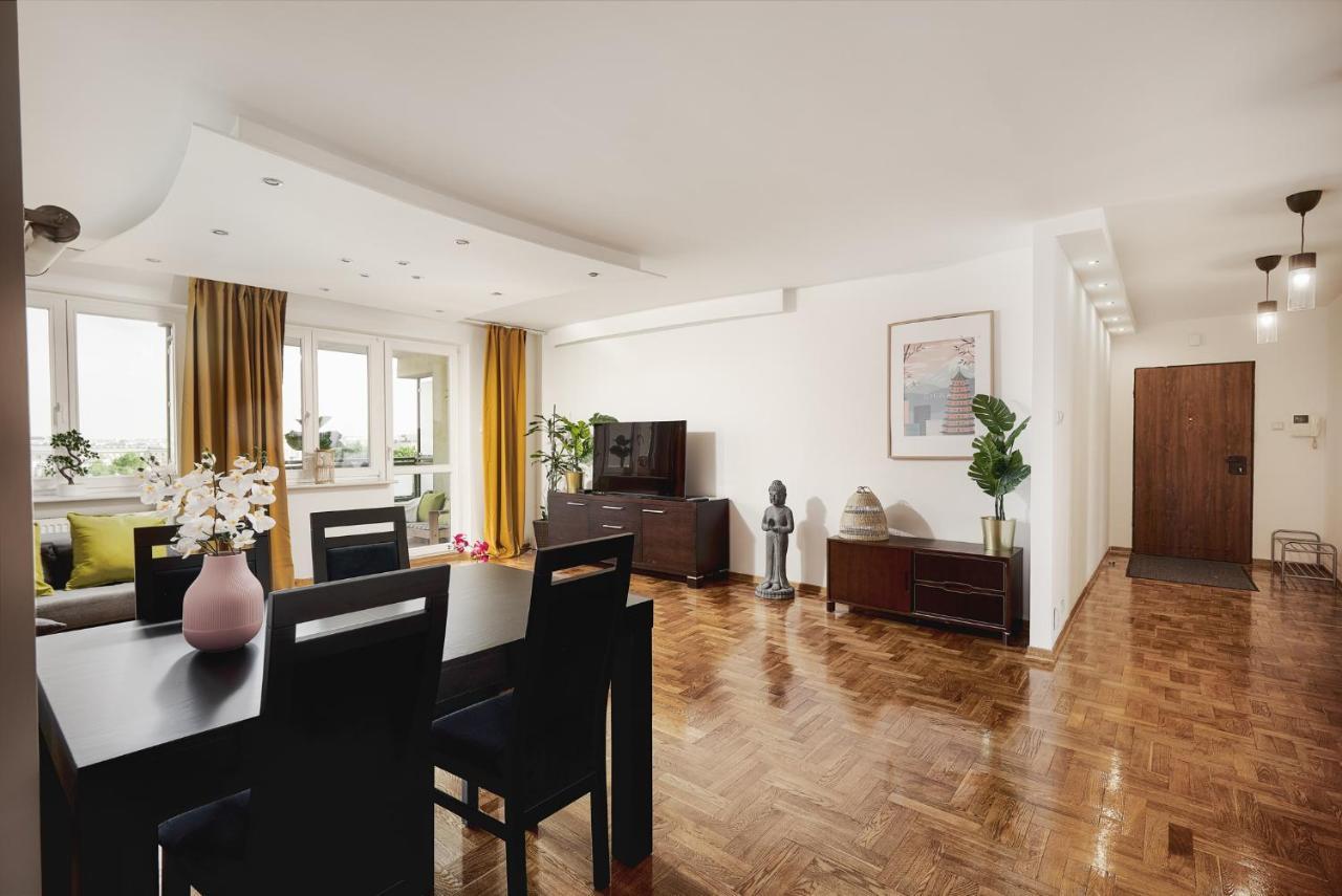 Lumina Spacious Apartment Near The Railway Station Варшава Екстериор снимка