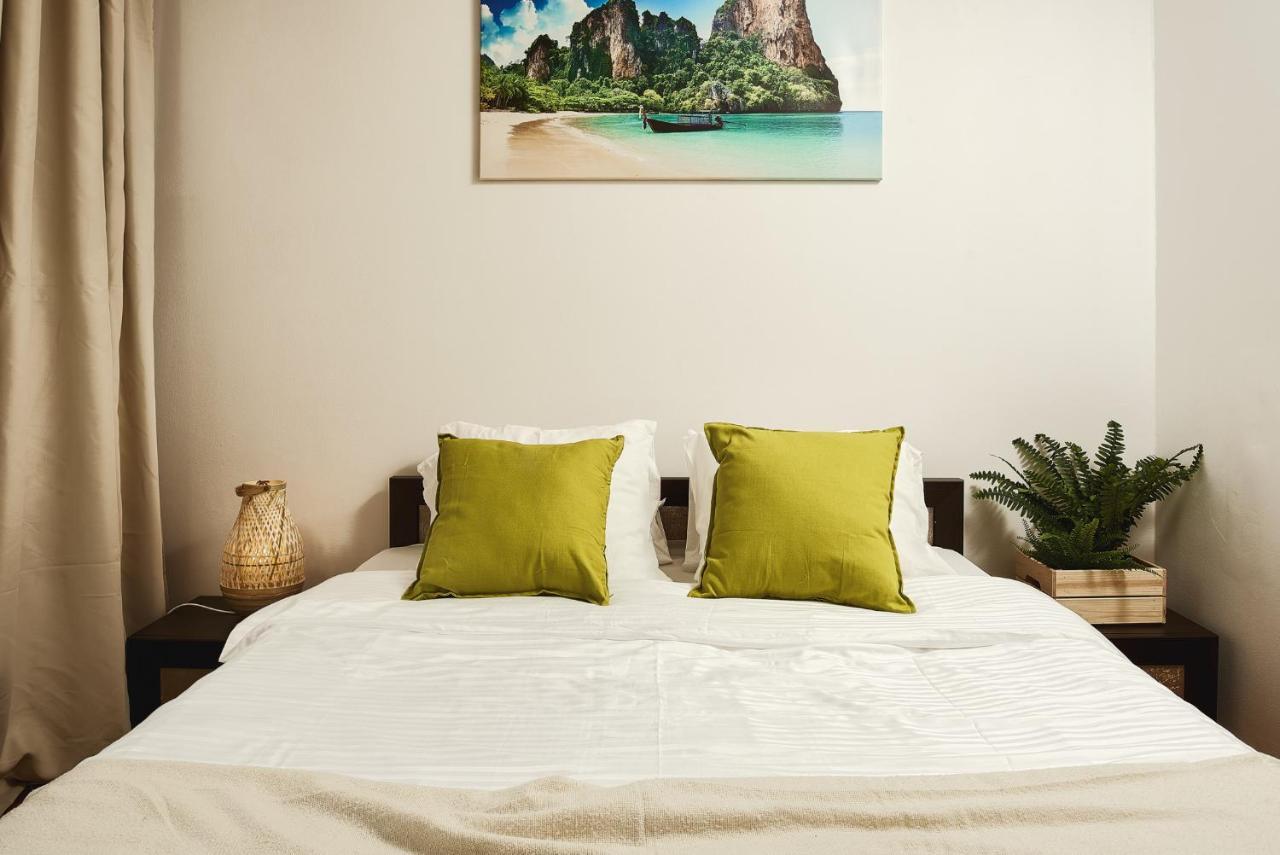 Lumina Spacious Apartment Near The Railway Station Варшава Екстериор снимка